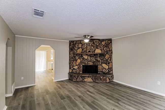 6628 Brookdale Drive, Watauga, TX 76148 photo 3