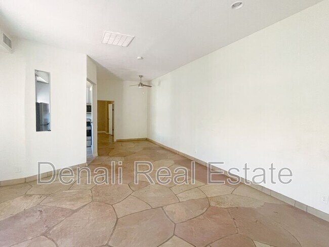 18019 North 40th Place, Phoenix, AZ 85032 photo 3