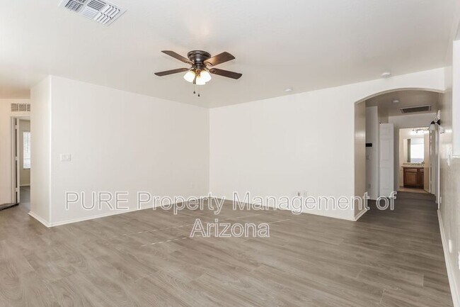 15969 W. Larkspur Drive photo 4