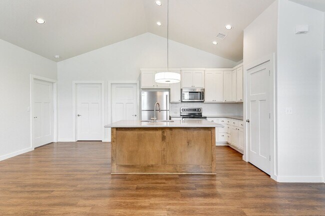 400A Rose Dr Dripping Springs, TX 78620 photo 5