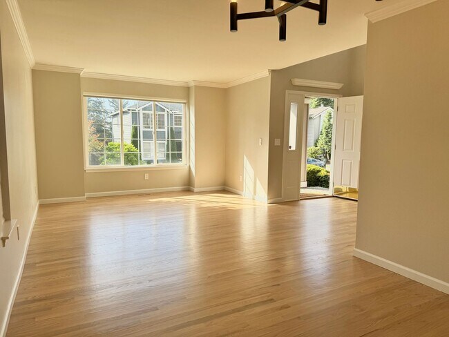 3 Bd / 2.5 Ba Newcastle Home photo 4