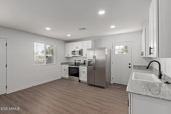 616 S 96th Pl Mesa, AZ 85208 photo 4
