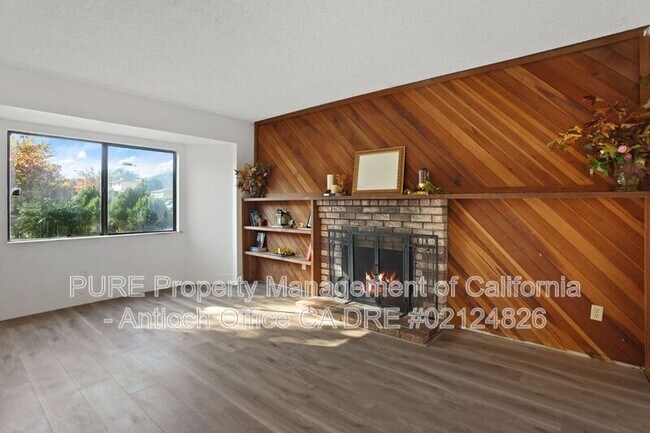 3605 Dewitt Ct photo 5