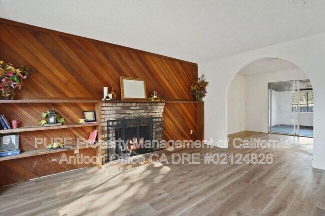 3605 Dewitt Ct photo 4