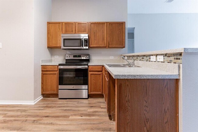 2000 Natchez Drive, Forney, TX 75126 photo 4