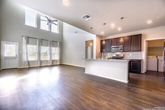 1609 Ranch House New Braunfels, TX 78132 photo 5