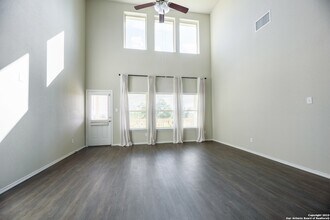 1609 Ranch House New Braunfels, TX 78132 photo 3