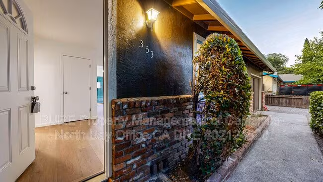 353 E Robles Ave Santa Rosa, CA 95407 photo 4