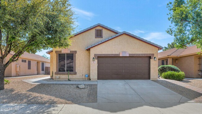 303 N Kimberlee Way Chandler, AZ 85225 photo 2