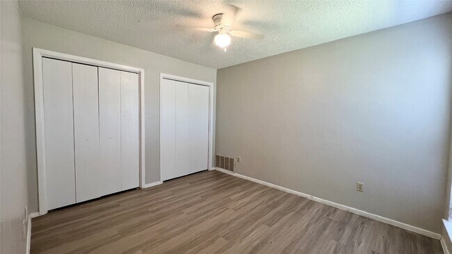 11953 Sunhillow Bend Austin, TX 78758 photo 5