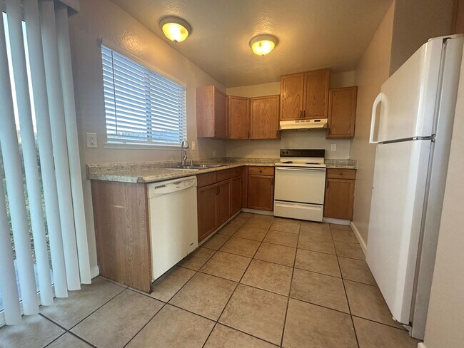 1-L St., 2109 photo 4