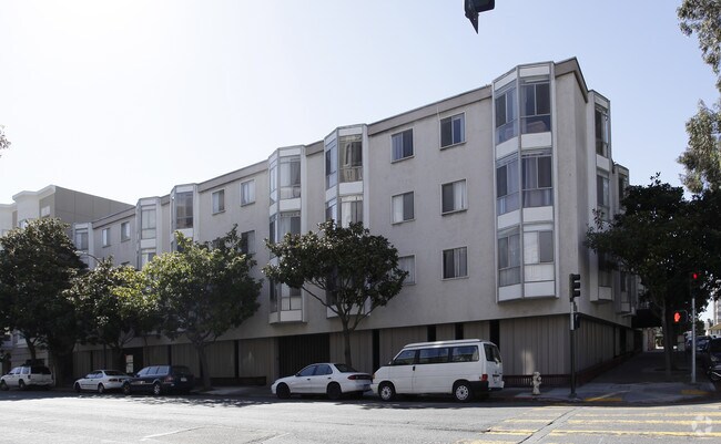 1650 Octavia Apartments photo 3