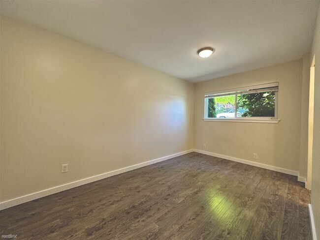 6111 8th Ave NW photo 5