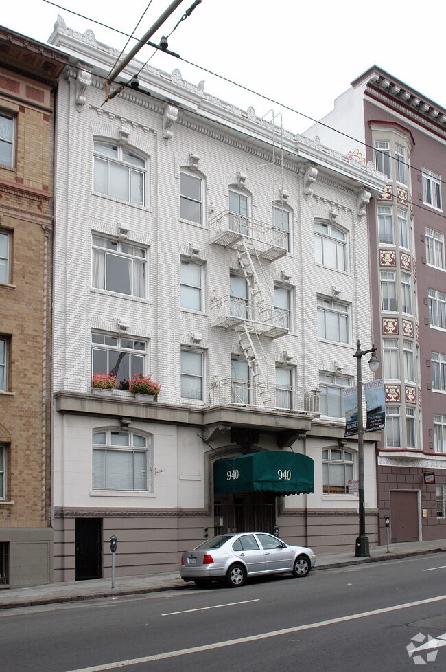Crosby Apartments photo 3