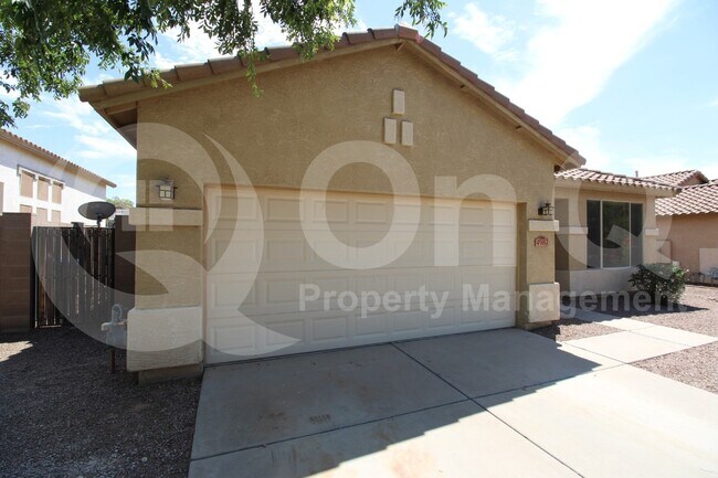 4987 E Thunderbird Dr Chandler, AZ 85249 photo 2