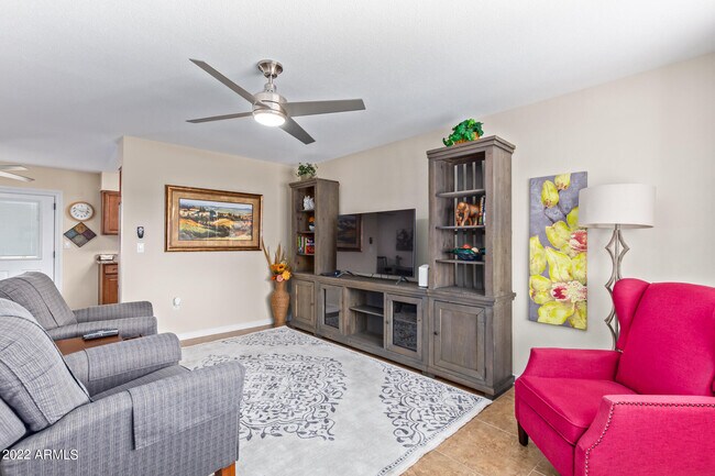 10831 West Tropicana Circle, Sun City, AZ 85351 photo 4
