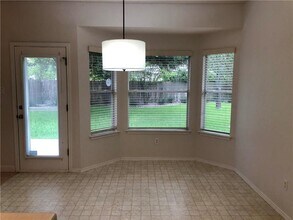 1515 Lochaline Loop Pflugerville, TX 78660 photo 5