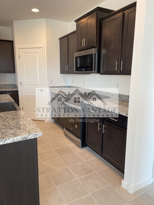 2942 Kim Dr San Tan Valley, AZ 85140 photo 4