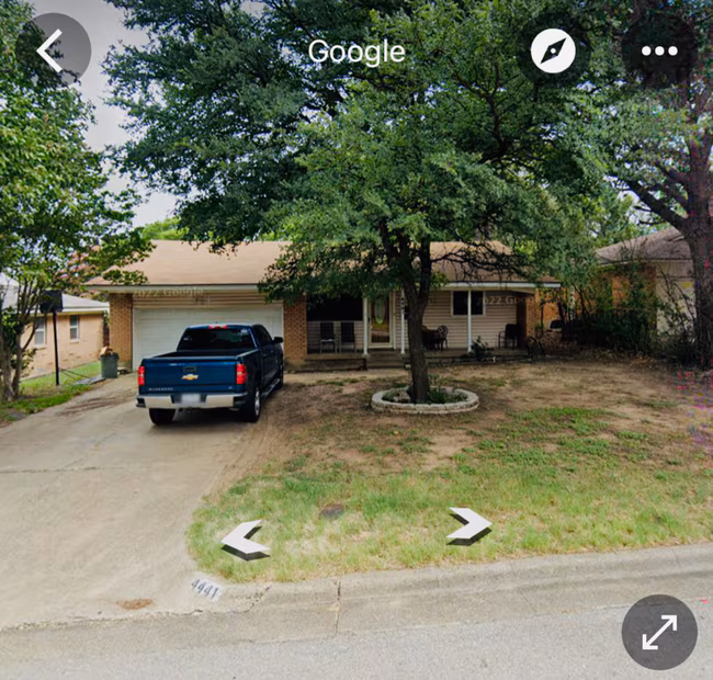 4441 Preston Cir Dallas, TX 75211 photo 2