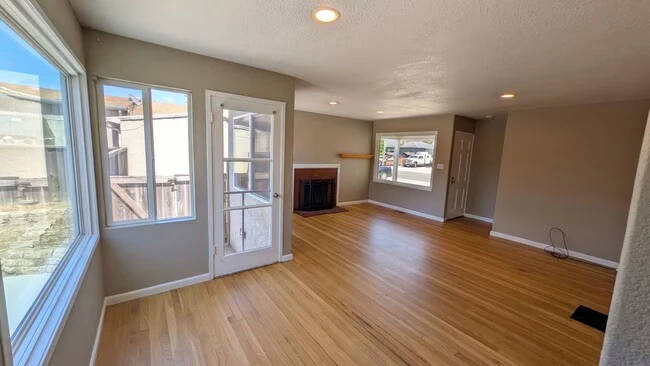 867 Via Mariposa San Lorenzo, CA 94580 photo 4
