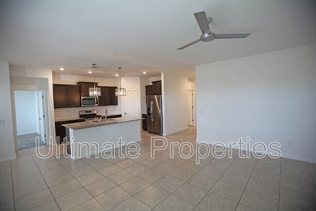 14097 W Valentine St Surprise, AZ 85379 photo 4