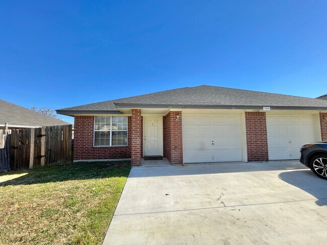 1408 Van Zanten Ct Killeen, TX 76541 photo 2