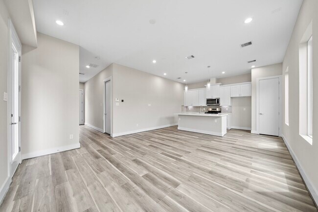 7520 Sandle Street, Houston, TX 77088 photo 5
