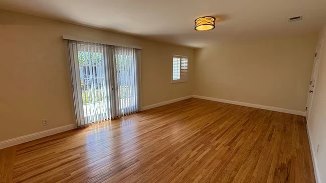 8096 Juniper Ave Newark, CA 94560 photo 4