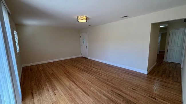 8096 Juniper Ave Newark, CA 94560 photo 5