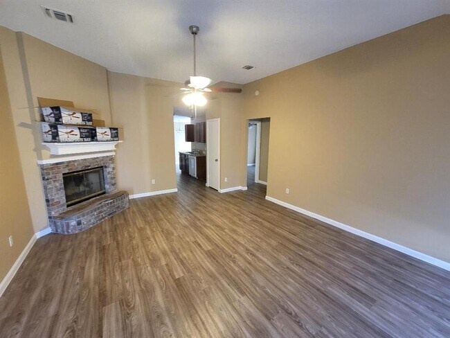 7320 Nantucket Drive, Forest Hill, TX 76140 photo 3
