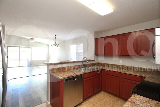 16673 West Tasha Drive, Surprise, AZ 85388 photo 4