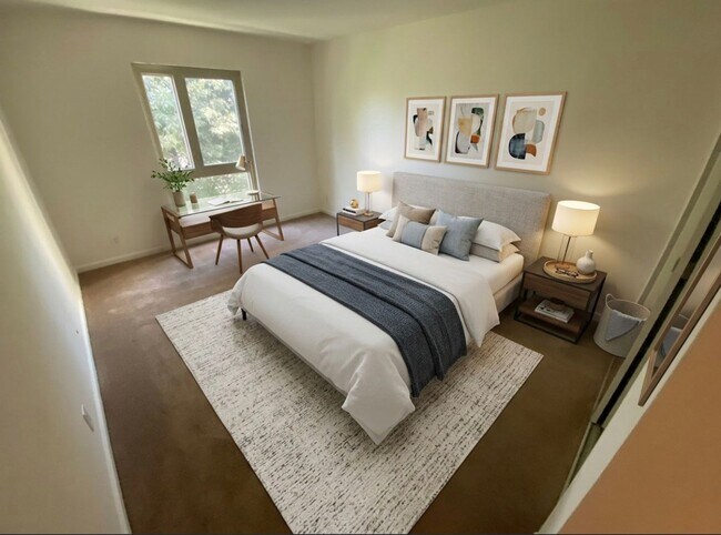 Crescent Court Manor photo 4