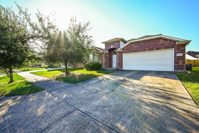 2119 Mateo Park Drive, Houston, TX 77047 photo 3