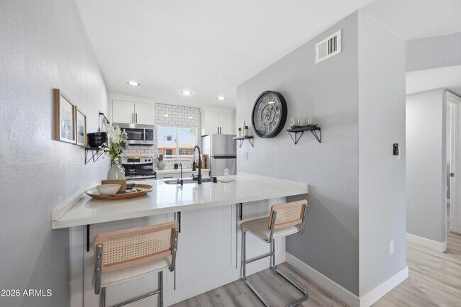 7436 E Chaparral Rd Scottsdale, AZ 85250 photo 3