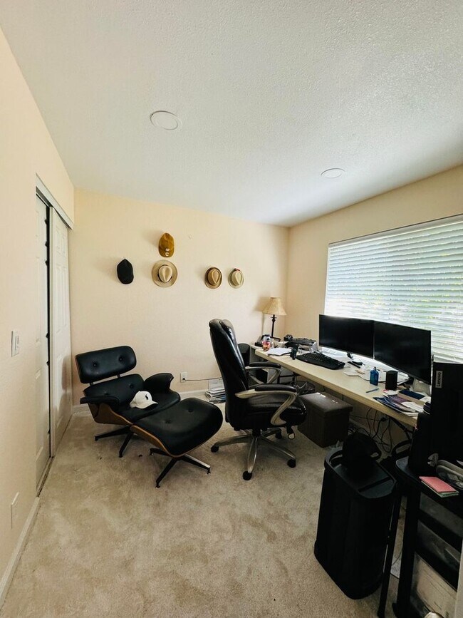 4 Bedroom Townhome in Antioch photo 4