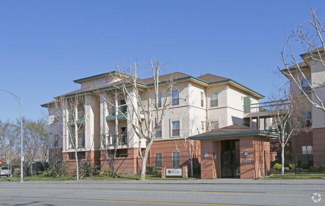 Parkview Family Apartments photo 2