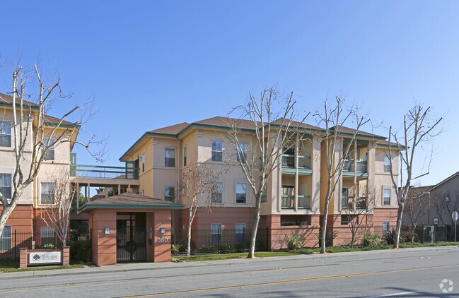 Parkview Family Apartments photo 3