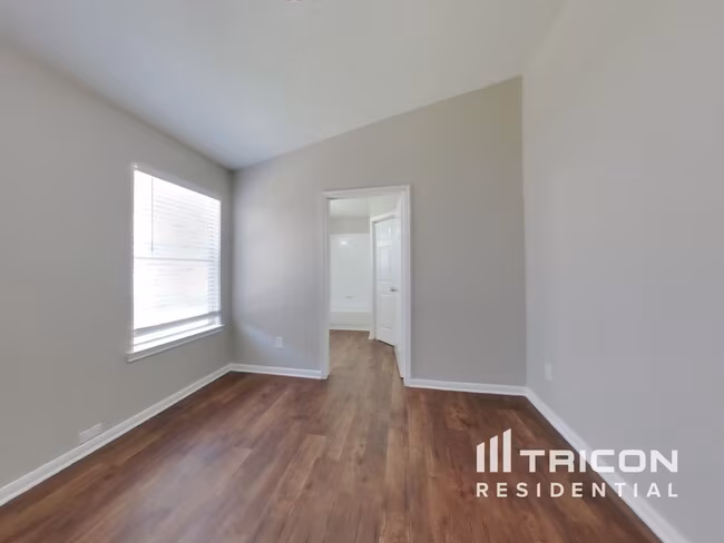 3155 Boynton Drive, Houston, TX 77045 photo 4