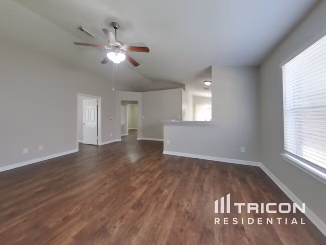 3155 Boynton Drive, Houston, TX 77045 photo 3