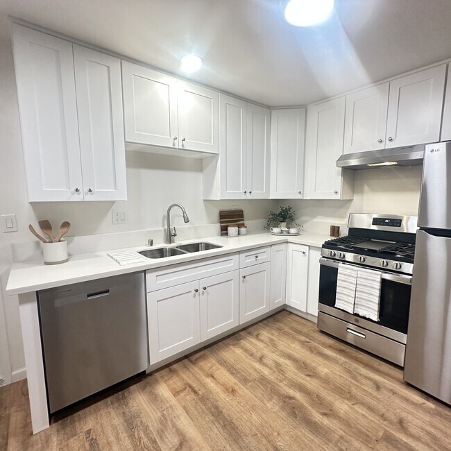 8267 Roy St Lemon Grove, CA 91945 photo 4