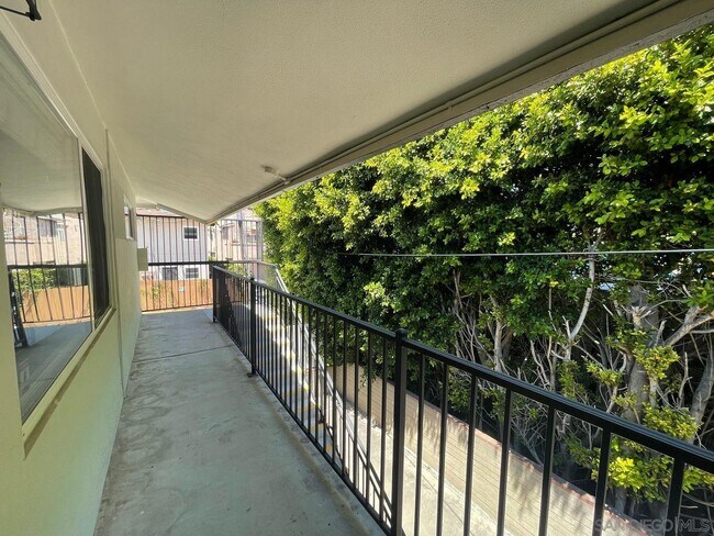 2254.5 Garnet Ave San Diego, CA 92109 photo 3