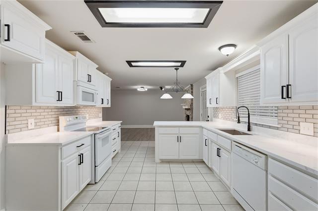 2901 Branch Oaks Dr Garland, TX 75043 photo 2