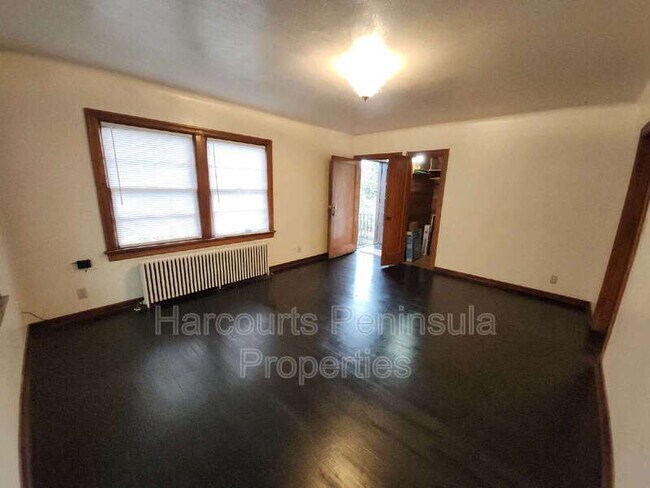 949 Washington Avenue, Bremerton, WA 98337 photo 2
