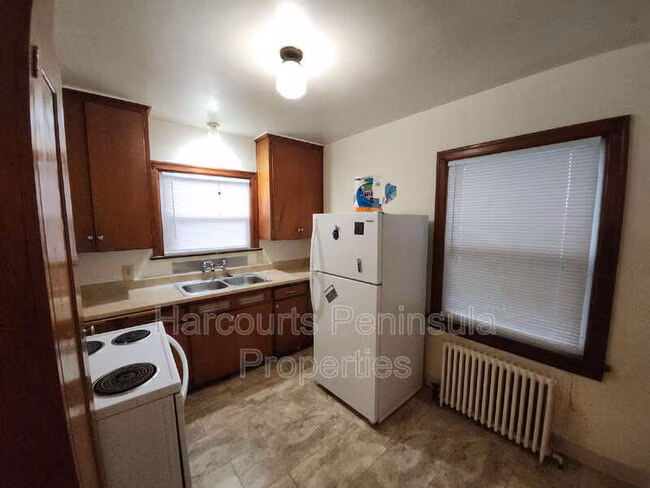 949 Washington Avenue, Bremerton, WA 98337 photo 5