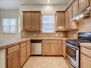 504 Nelray Boulevard, Austin, TX 78751 photo 3