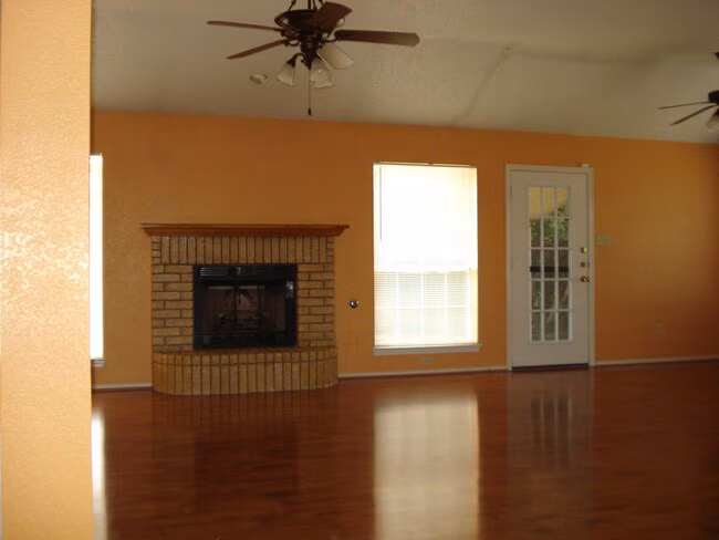 2405 Creek Dr Harker Heights, TX 76548 photo 3