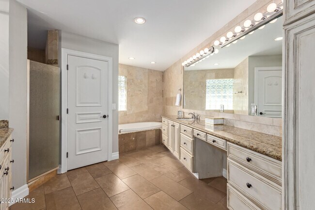 4826 N 69th St Scottsdale, AZ 85251 photo 3