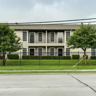 1002 Edmonds Ln Lewisville, TX 75067 photo 2