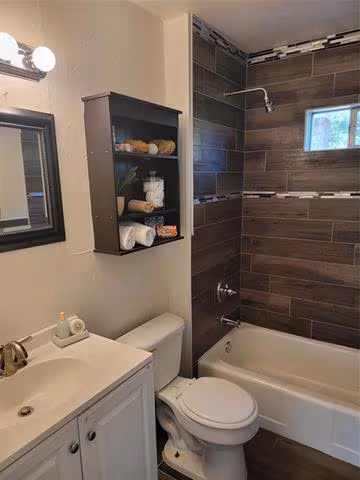 2223 Anderson St Irving, TX 75062 photo 5