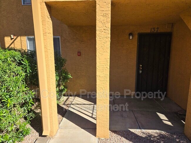 1831 W Mulberry Dr Phoenix, AZ 85015 photo 5